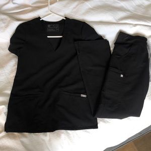 Figs scrub set!Catarina scrub top, kade scrub pant